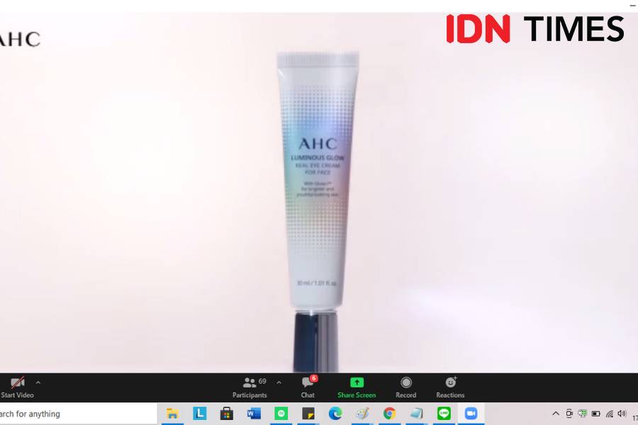 AHC Global Virtual Event "Are you ready to TURN UP YOUR GLOW?", Senin (17/5/2021). IDN Times/Tyas Hanina