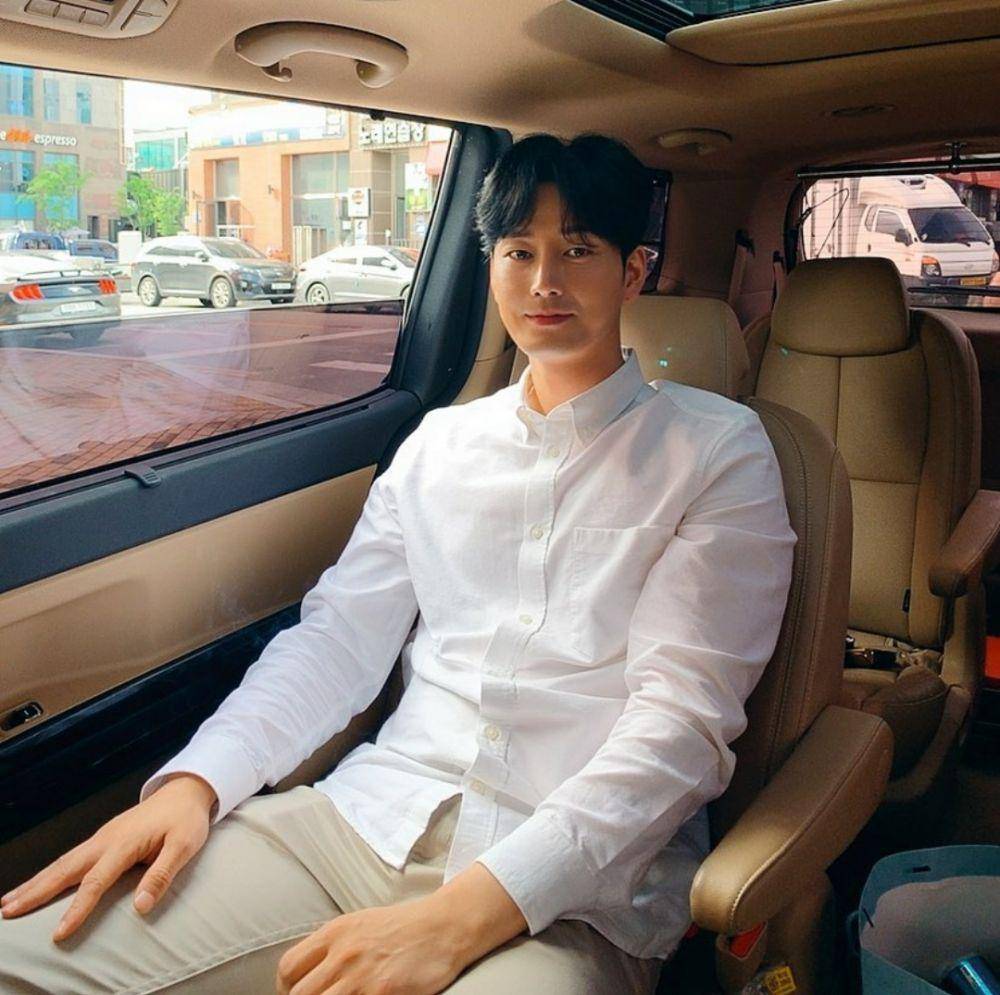 aktor Lee Hyun Wook (instagram.com/wook0617)