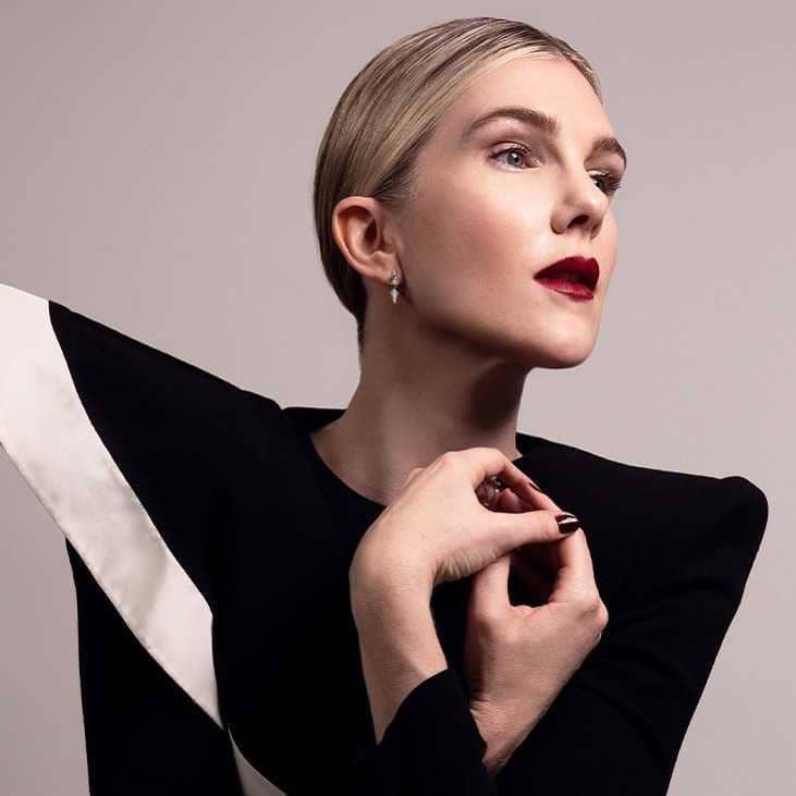 Lily Rabe (instagram.com/newbeauty)