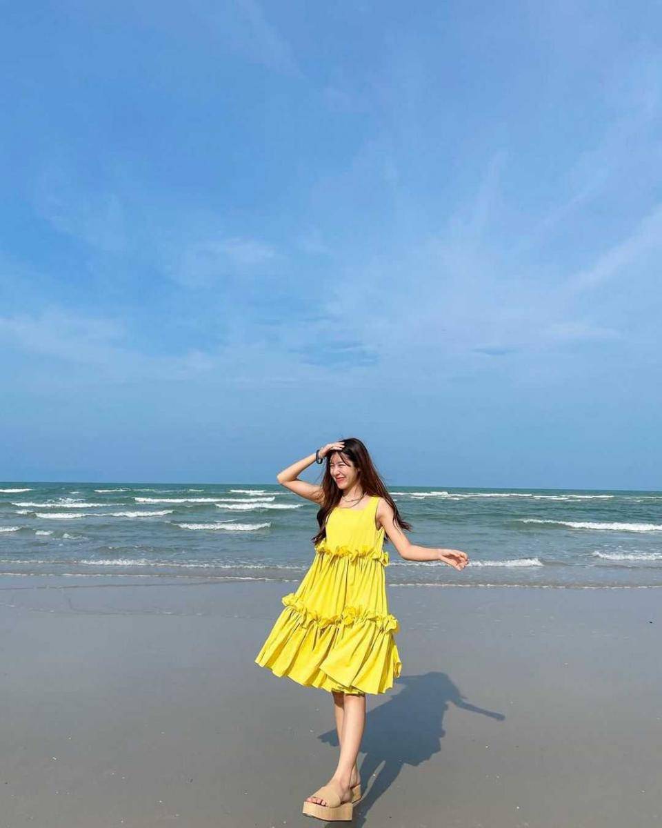 Ciize Apichaya (instagram.com/ciizezphr)
