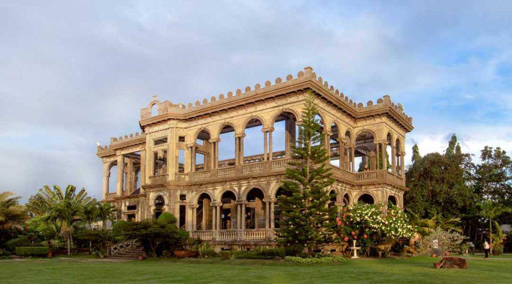 The Ruins (twitter.com/wikivictorian)