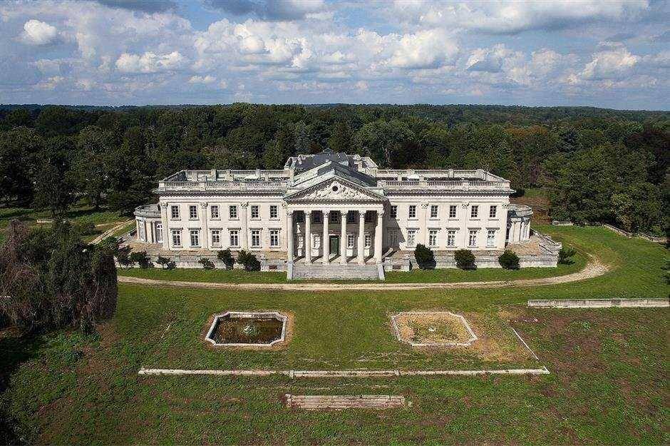 Lynnewood Hall (twitter.com/edavenport933)