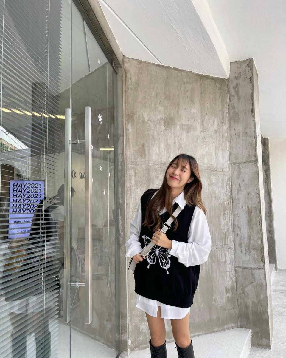 Ciize Apichaya (instagram.com/ciizezphr)