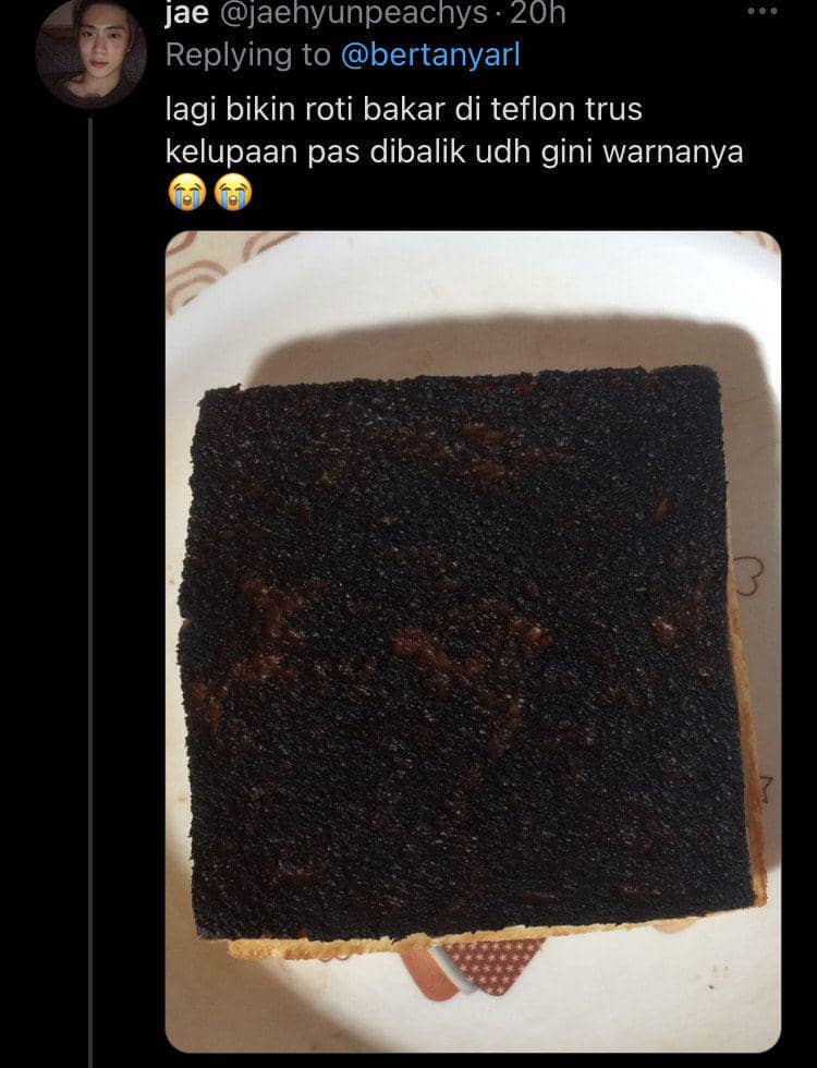roti bakar gosong (twitter.com/jaehyunpeachys)