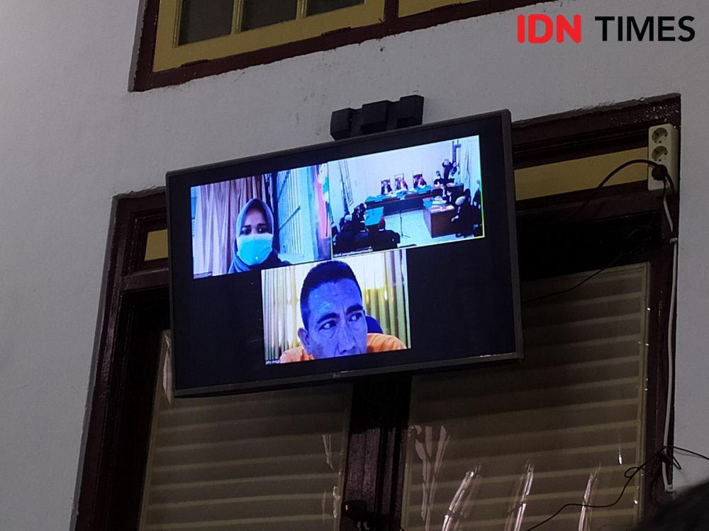 Divonis Satu Tahun Penjara, Ketua KAMI Medan Teriak Takbir
