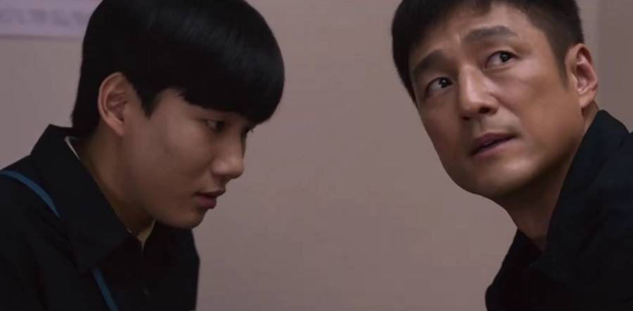 tangkapan layar adegan drama Korea Move to Heaven (dok.Netflix/Move to Heaven)