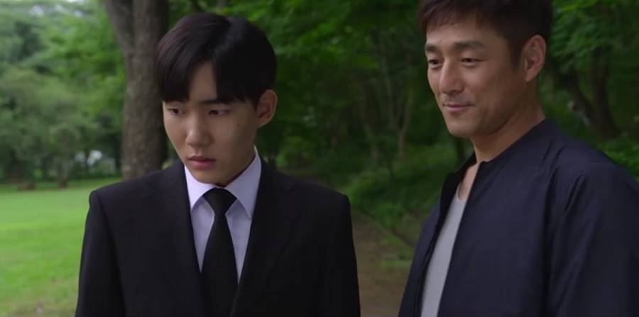 tangkapan layar adegan drama Korea Move to Heaven (dok.Netflix/Move to Heaven)