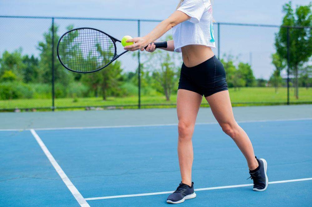 ilustrasi olahraga tenis (pexels.com/Dmytro)