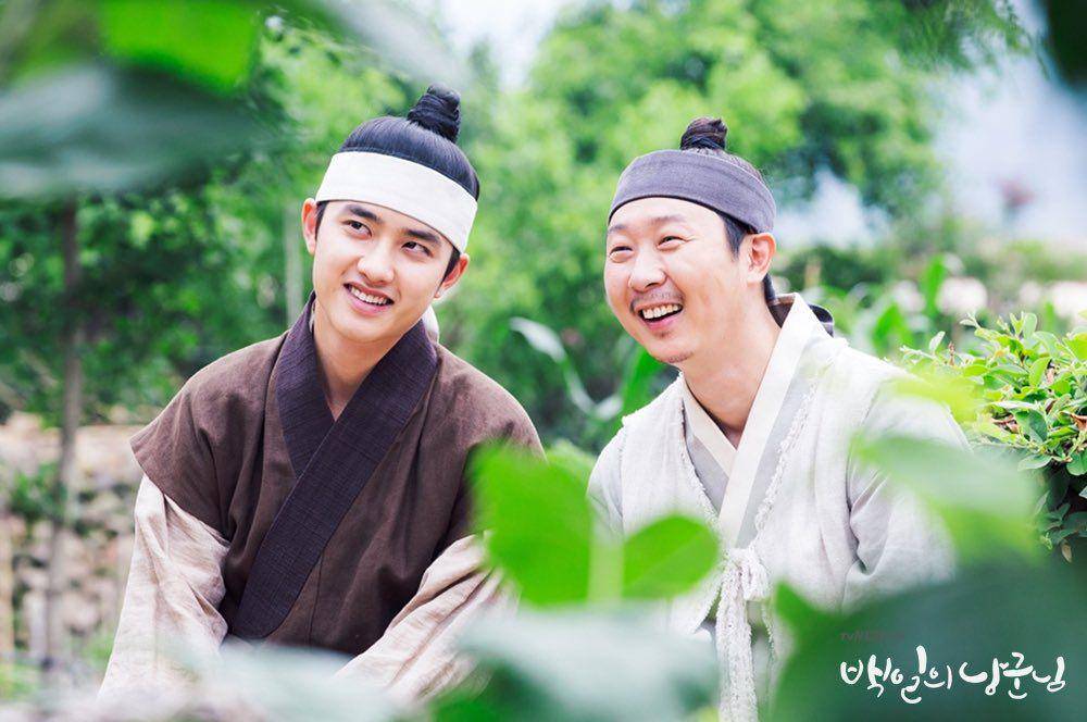 D.O EXO bersama Kim Ki Doo (soompi.com)