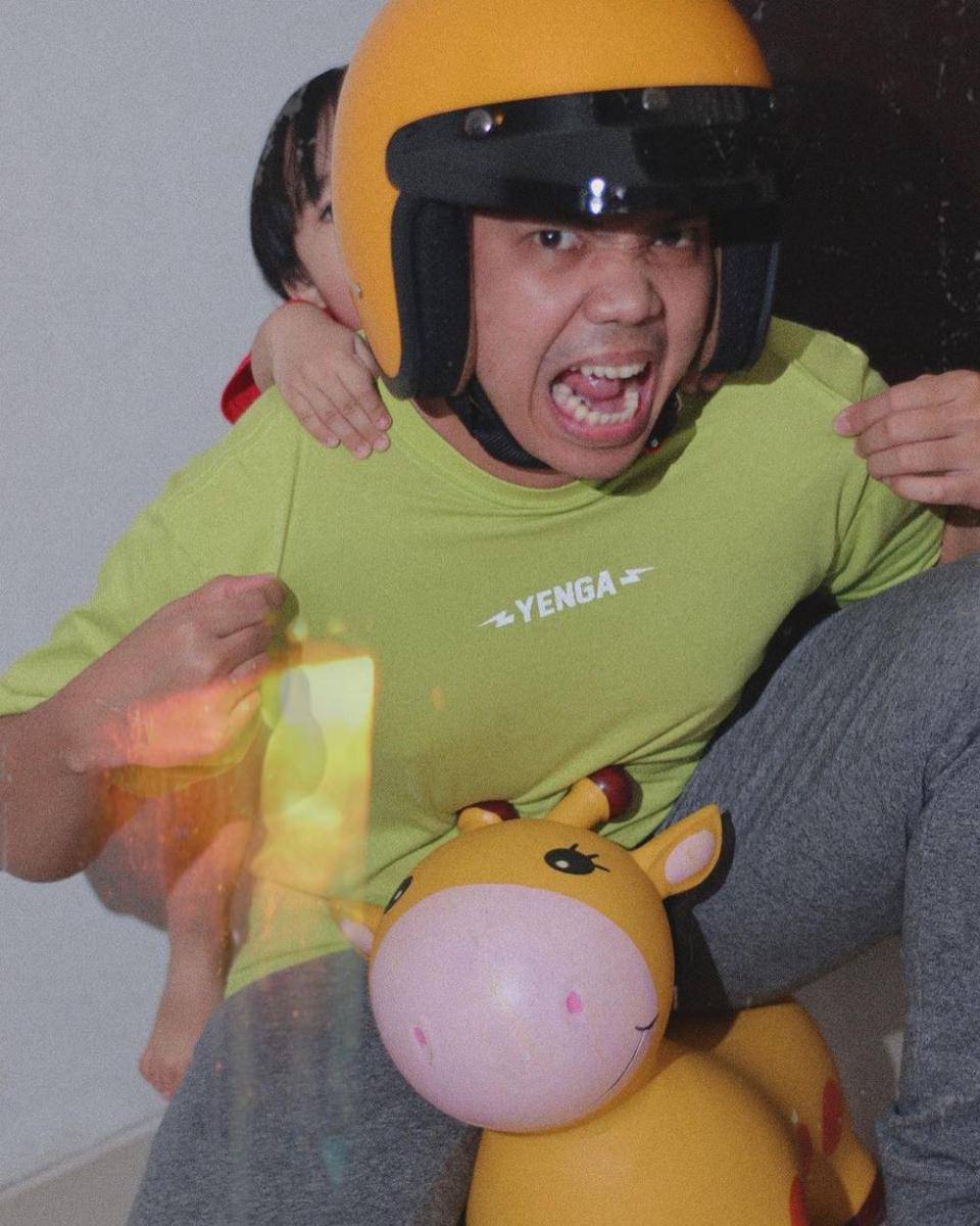 Arif Brata dan anaknya (instagram.com/arifbrata)