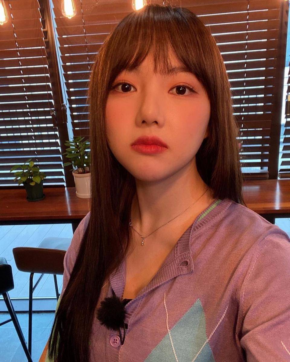 Yerin GFRIEND (instagram.com/gfriendofficial)