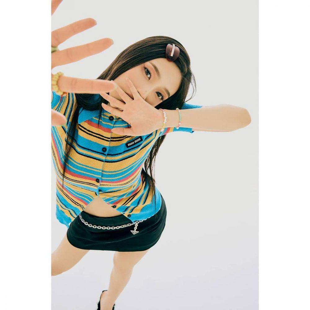 Joy Red Velvet (instagram.com/redvelvet.smtown)