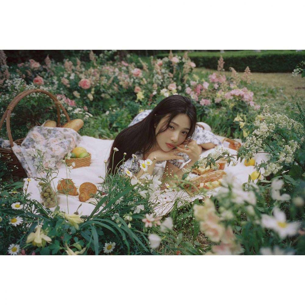 Joy Red Velvet (instagram.com/redvelvet.smtown)