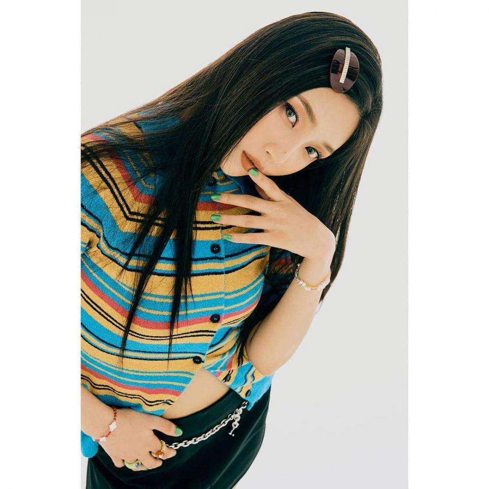 Joy Red Velvet (instagram.com/redvelvet.smtown)