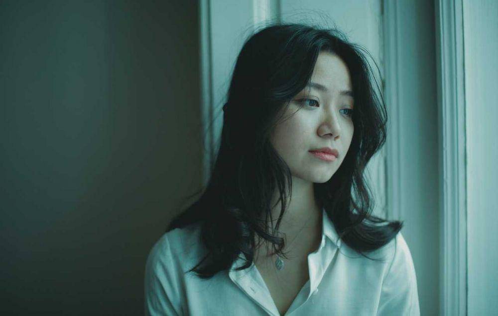 Ilustrasi bersedih (pexels.com/JESSICA TICOZZELLI)