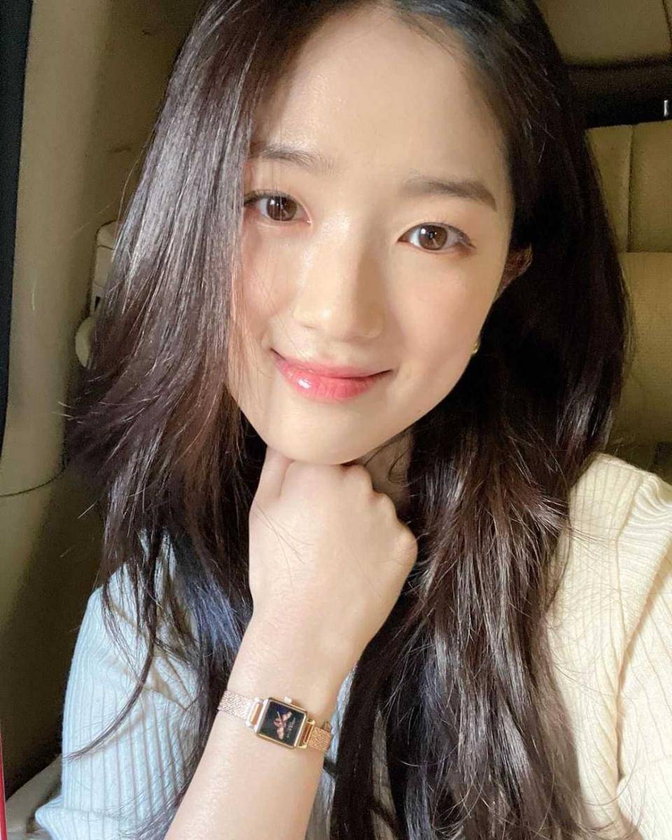 Kim Hye Yoon (instagram.com/hye_yoon1110)