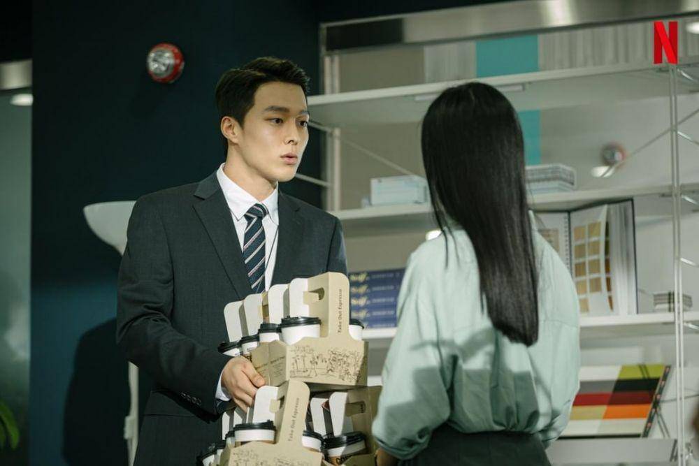 Jang Ki Young dan Krystal dalam film Sweet and Sour (instagram.com/netflixkr)