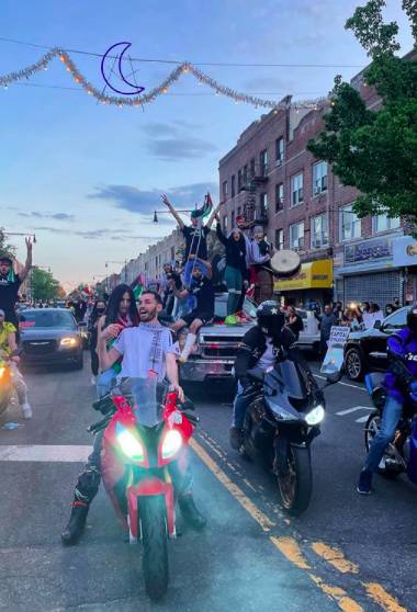 Aksi Bella Hadid di demo bela Palestina (instagram.com/bellahadid)