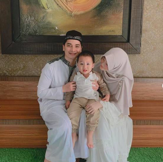 Momen Larissa Chou dan anak (instagram.com/larissachou)