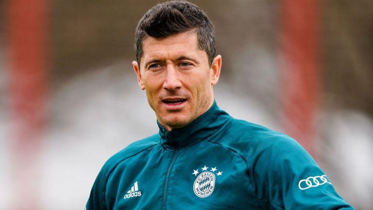 20 Pemain Sepak Bola dengan Gelar Akademik, Semangatnya Patut Ditiru!