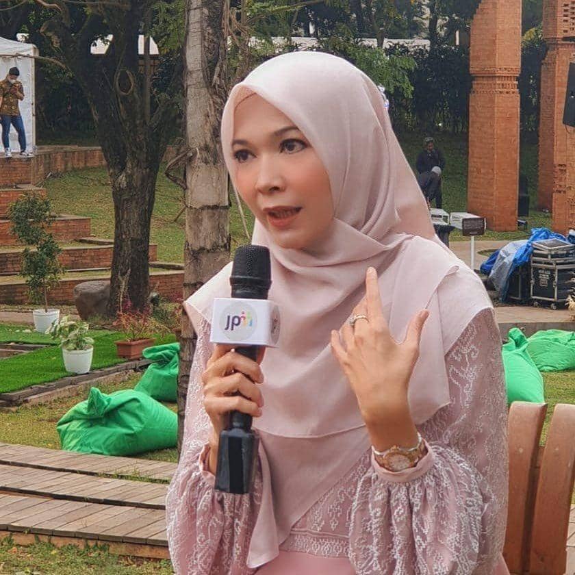 Eksanti (instagram.com/eksantiireal)