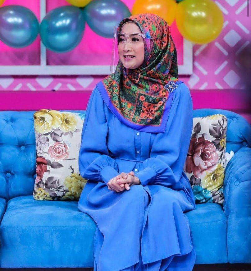 Desy Ratnasari (instagram.com/desyratnasarifans)