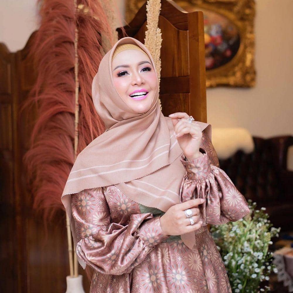 Eddies Adellia (instagram.com/eddiesadellia)