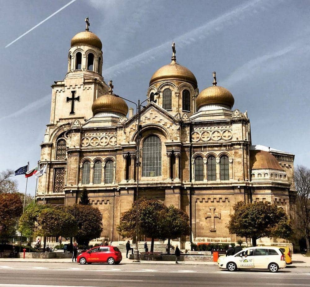 Dormition of the Mother of God Cathedral, Varna (Instagram.com/w_y_tangent)