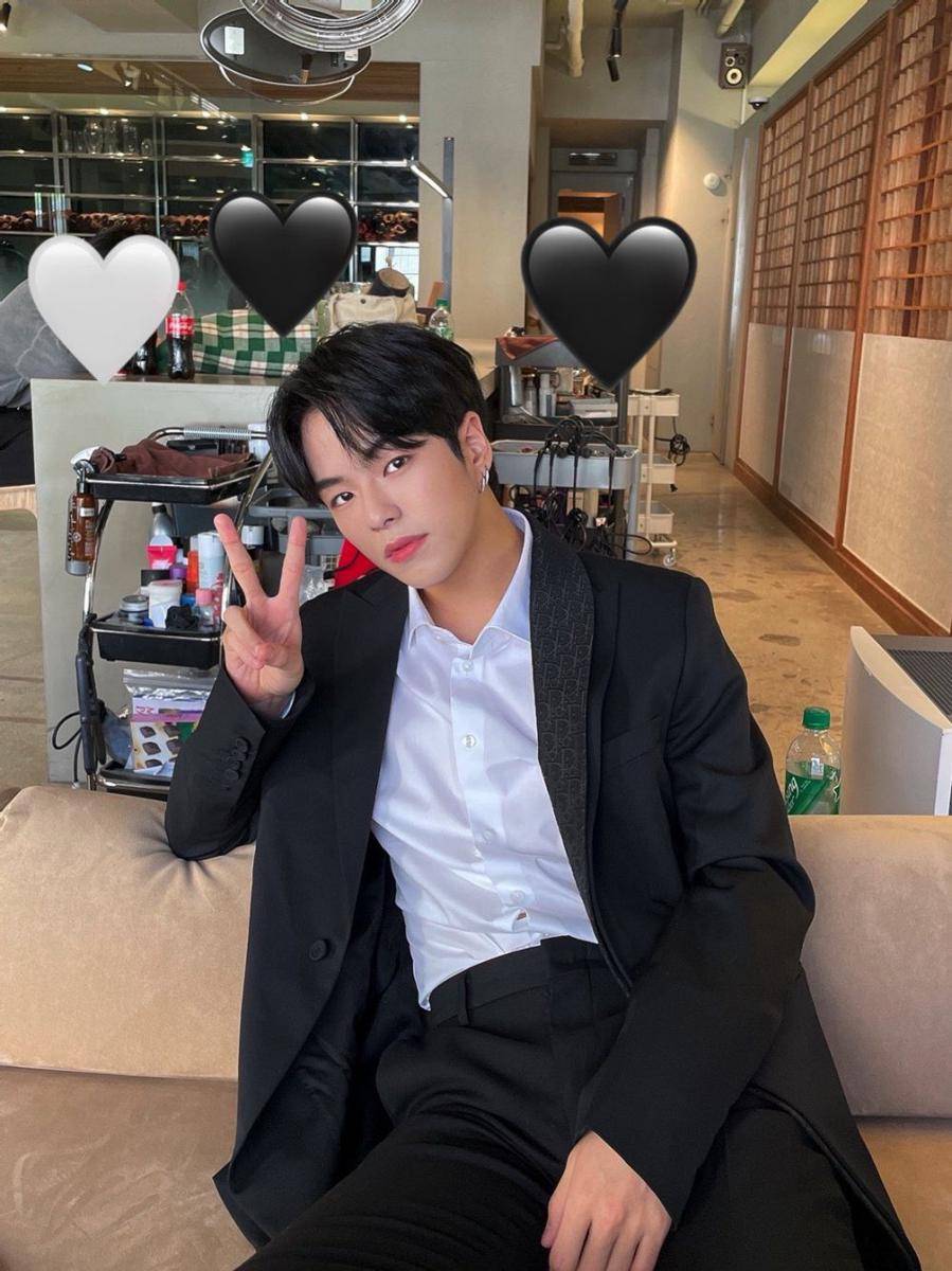Jaehyuk Treasure (twitter.com/treasuremembers)