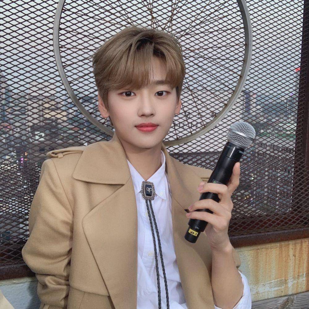 Seokha WEI (twitter.com/WEi_Member)