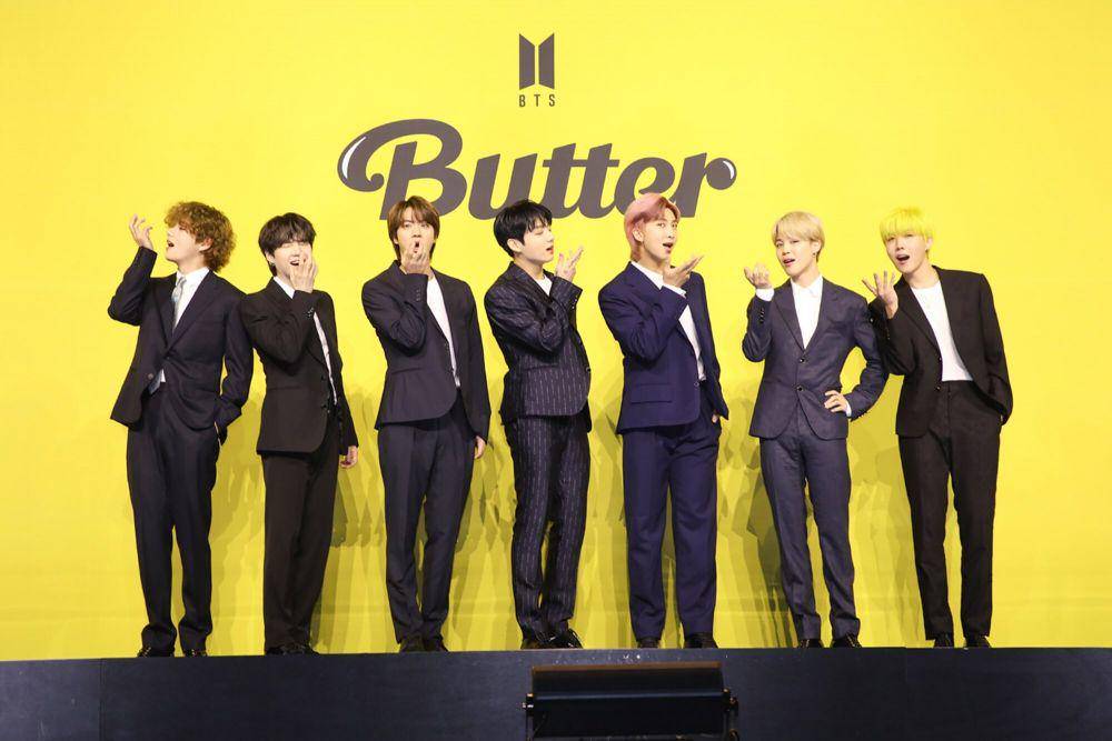 BTS (twitter.com/BuzzFeedDaebak)