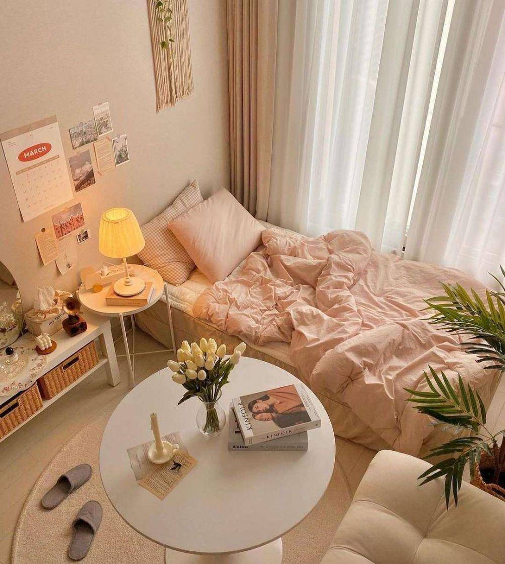 kamar korea tema ivory (instagram.com/oneroom.make)