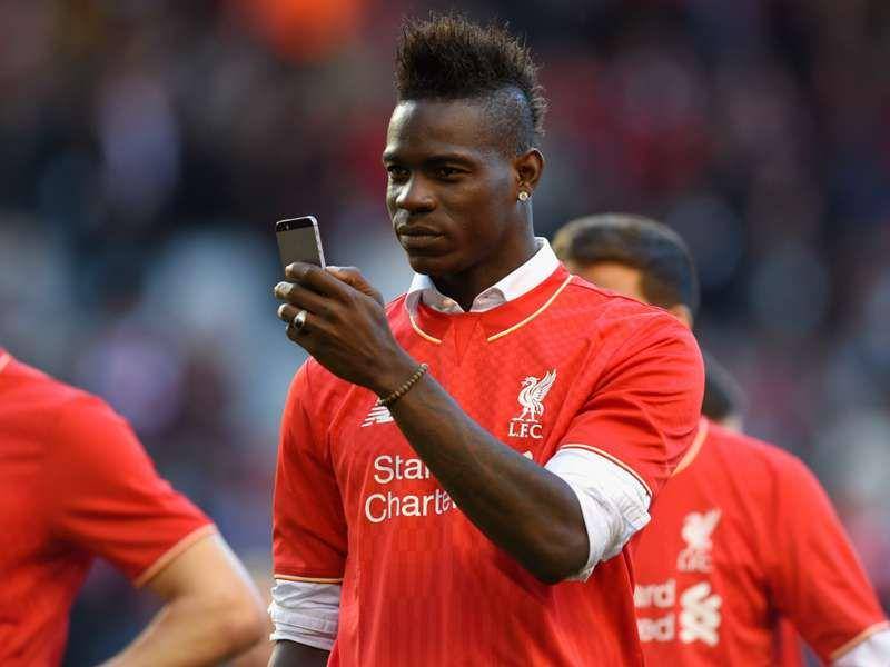 Mario Balotelli ketika masih membela Liverpool. (goal.com)