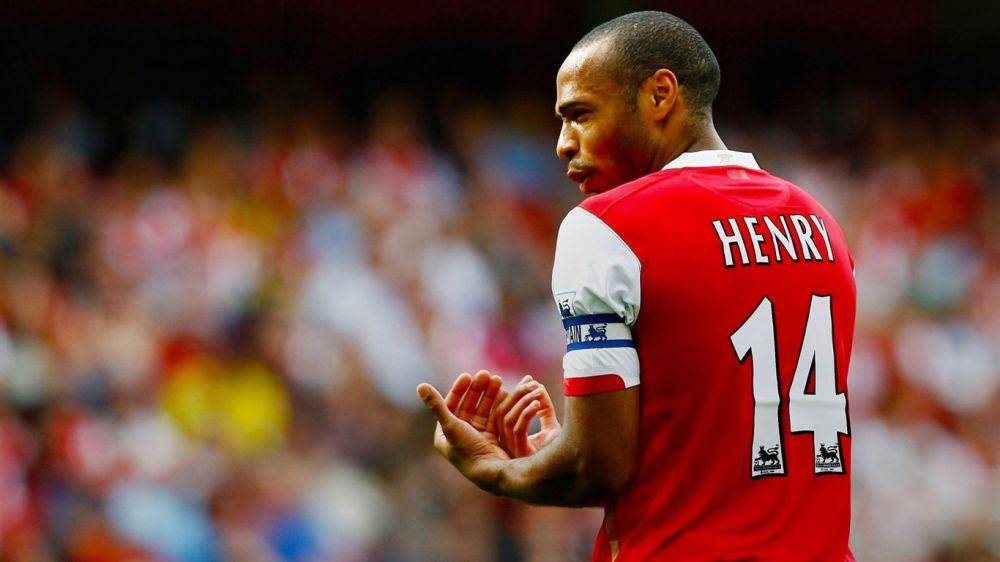 potret Thierry Henry bersama Arsenal(10wallpaper.com)