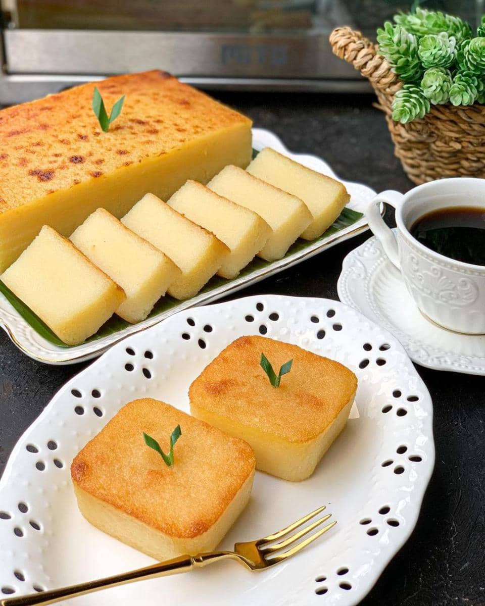 Bingka singkong (instagram.com/vitakwee)