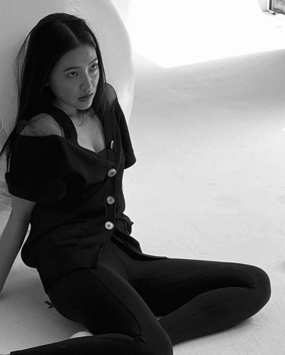 Yeri Red Velvet di Majalah Vogue Korea Juni 2021 (instagram.com/yerimiese)