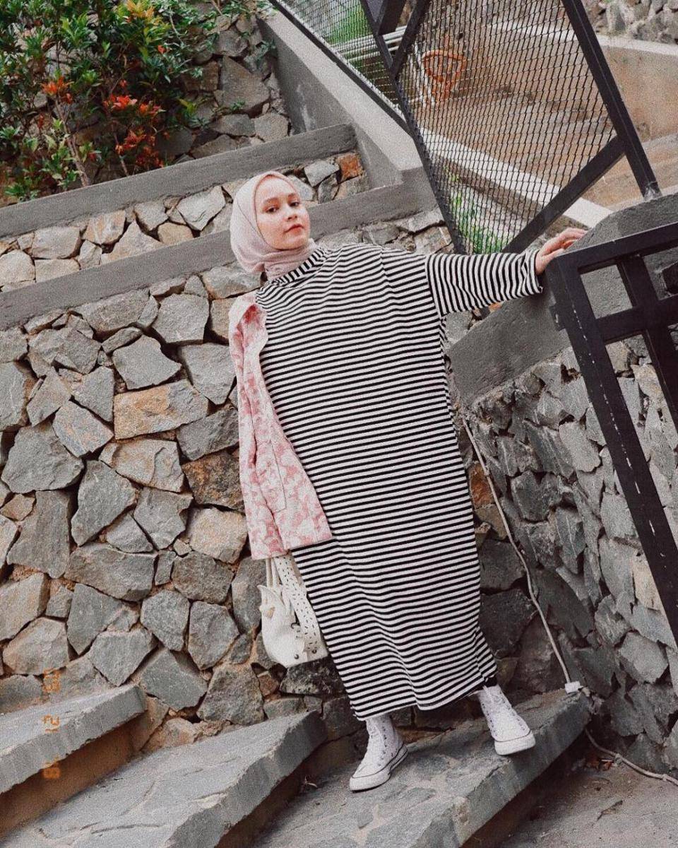 Outfit dress ala selebgram Chairunissa (instagram.com/nissachair)