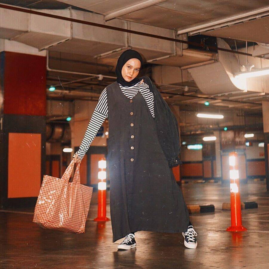 Outfit dress ala selebgram Chairunissa (instagram.com/nissachair)