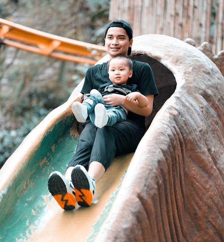 Alvin dan anak (instagram.com/alvin_411)