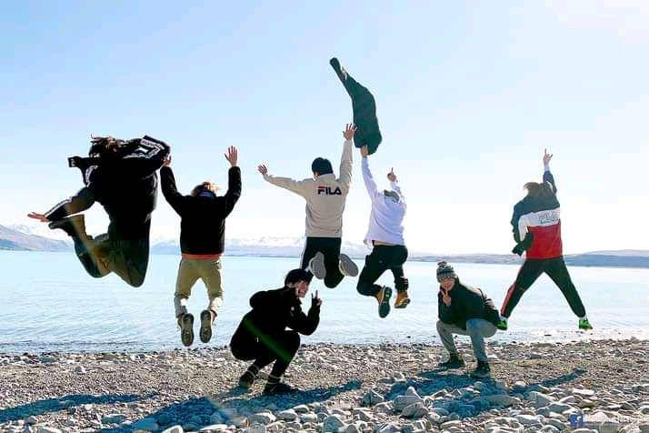 Foto grup BTS (Facebook.com/bangtan.official)