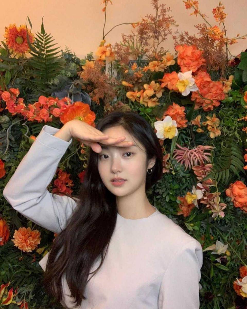 Kim Hye Joon (instagram.com/hyello._.o)