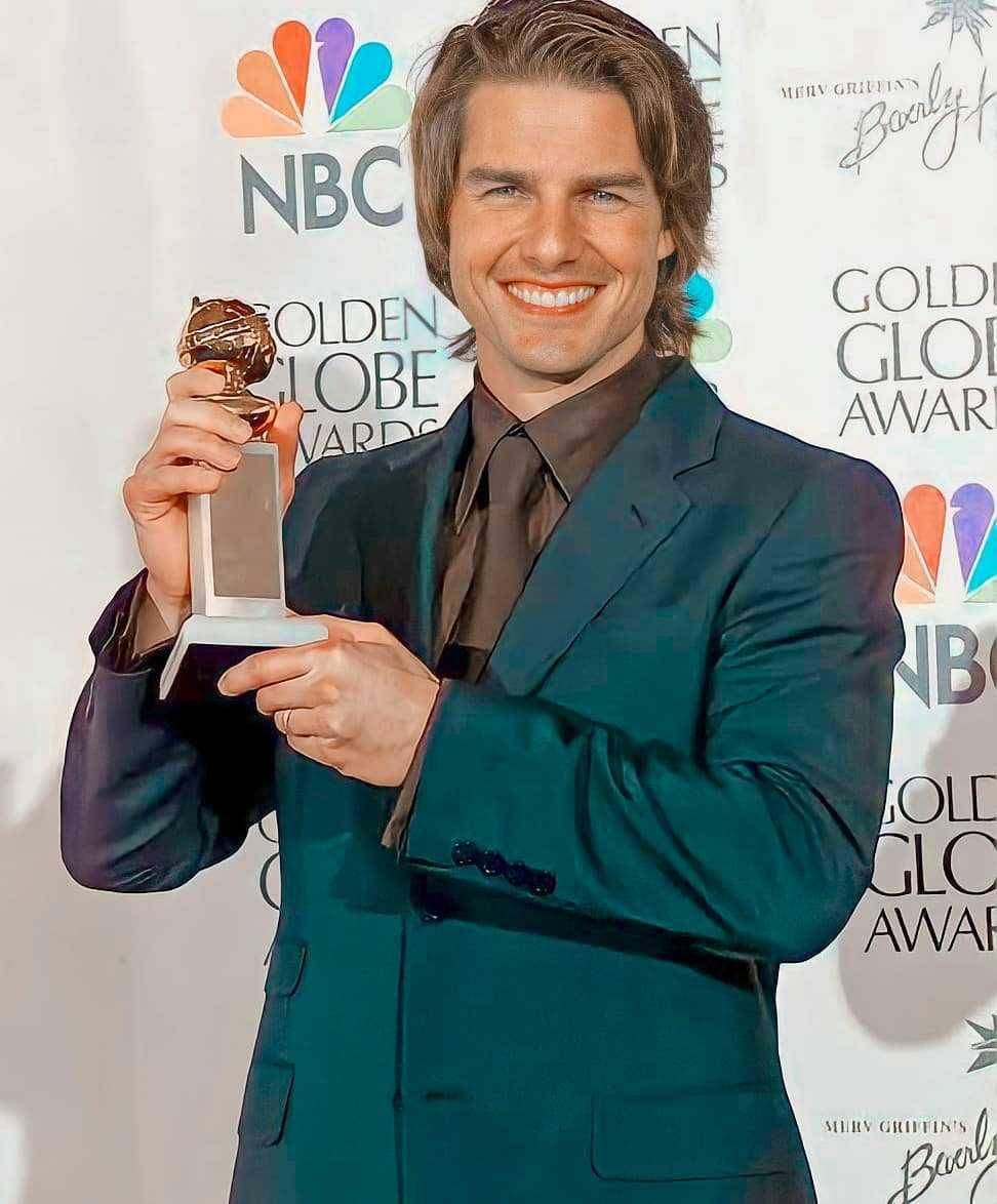 Tom Cruise raih Golden Globe (instagram.com/lovetomcruises)