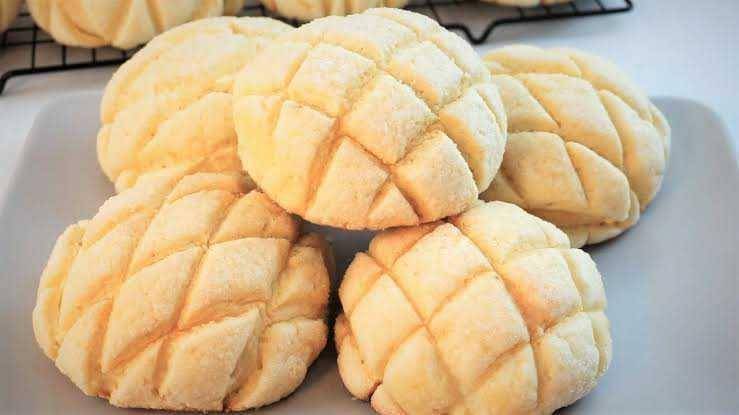 Olahan melon pan dengan custard (youtube.com/Savor Easy)