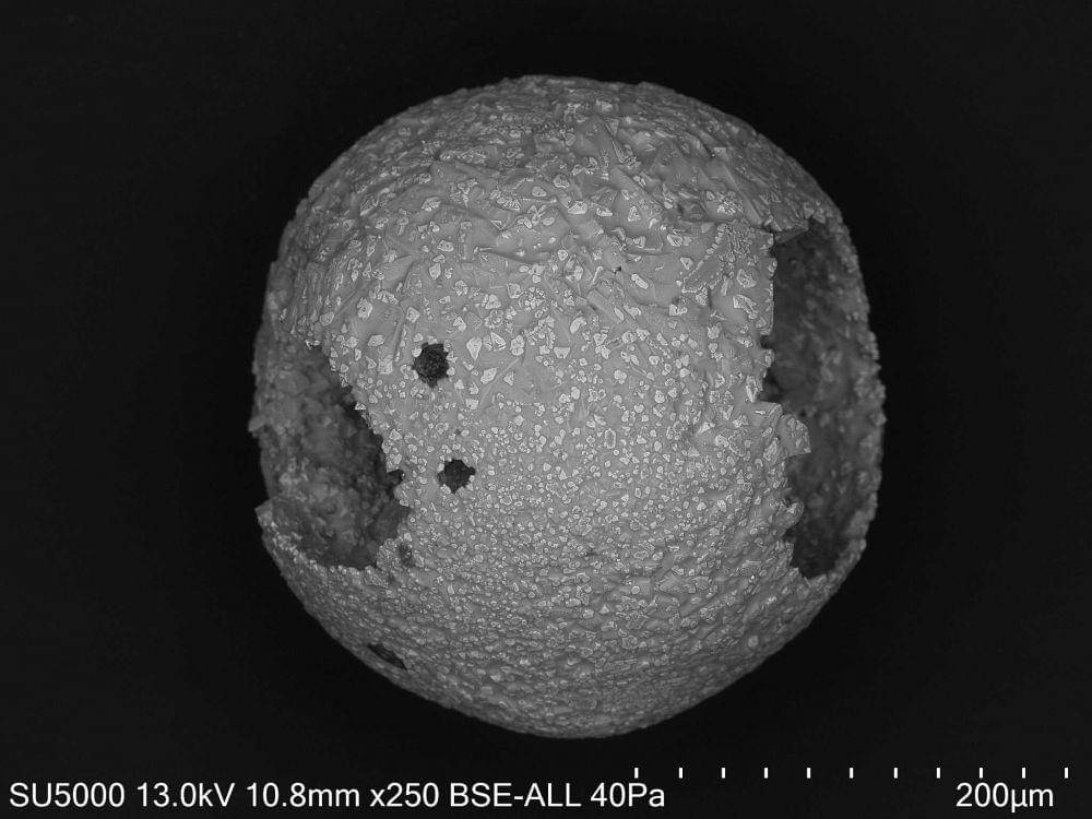 Debu meteor perseid (twitter.com/HotClubNoverge)