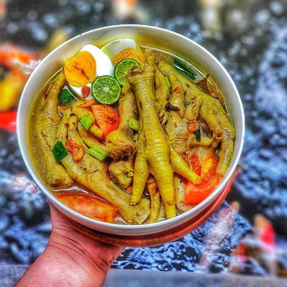 ilustrasi soto ceker ayam (instagram.com/intankarinaijo)