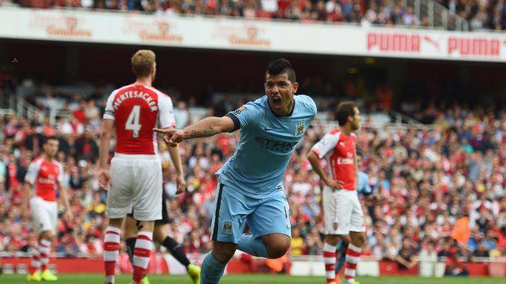 Sergio Aguero melakukan selebrasi usai mencetak gol ke gawang Arsenal. (skysports.com)