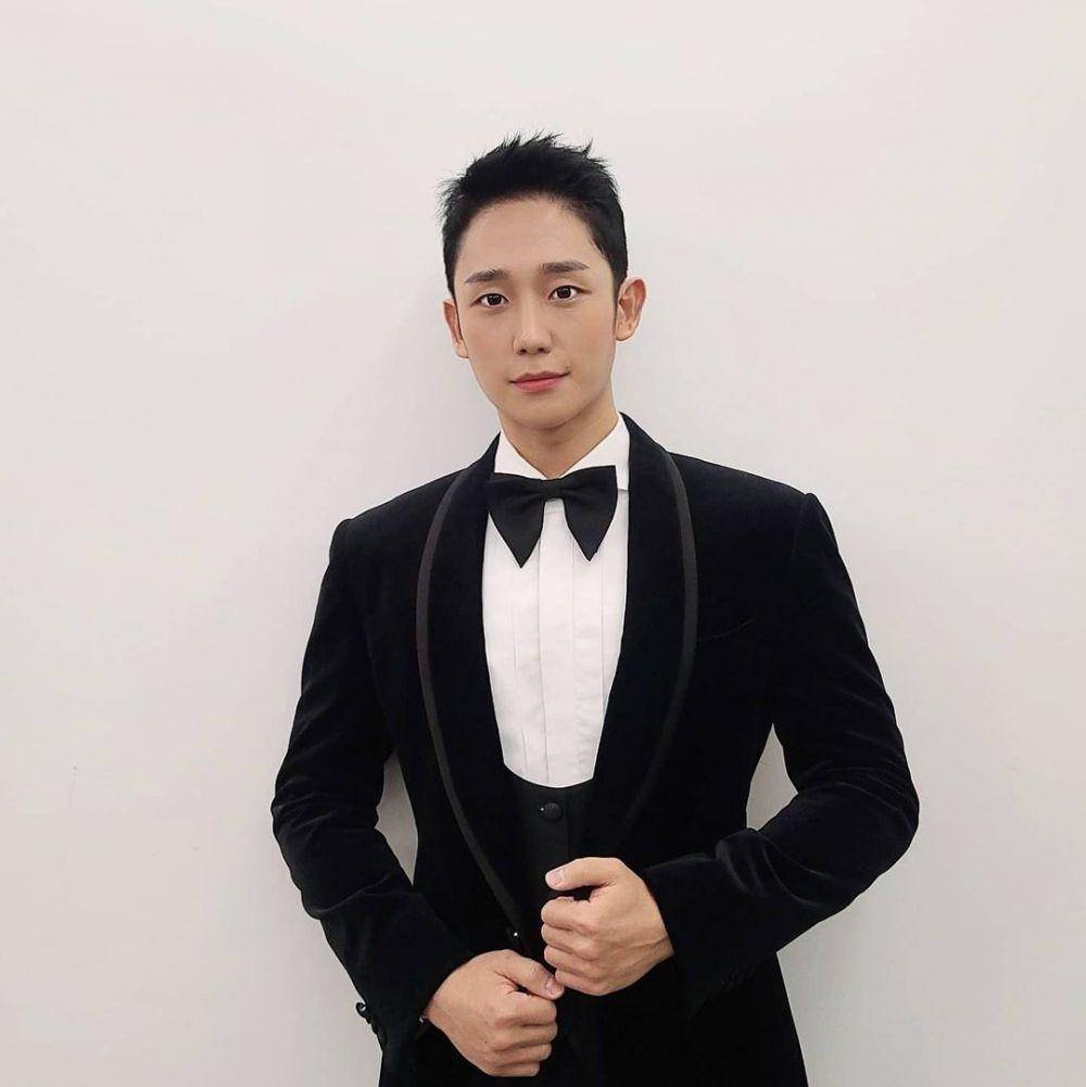 Jung Hae In (instragram.com/holyhaein)