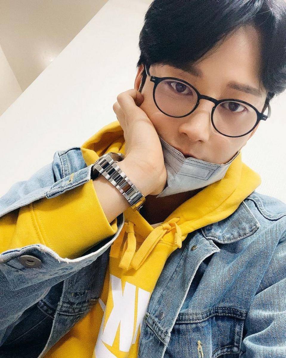 Lee Hyun Wook (instagram.com/wook0617)