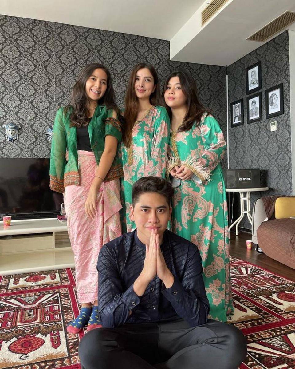 Potret kedekatan keluarga Verrel Bramasta dan Sarah Samantha (Instagram.com/saraminti)