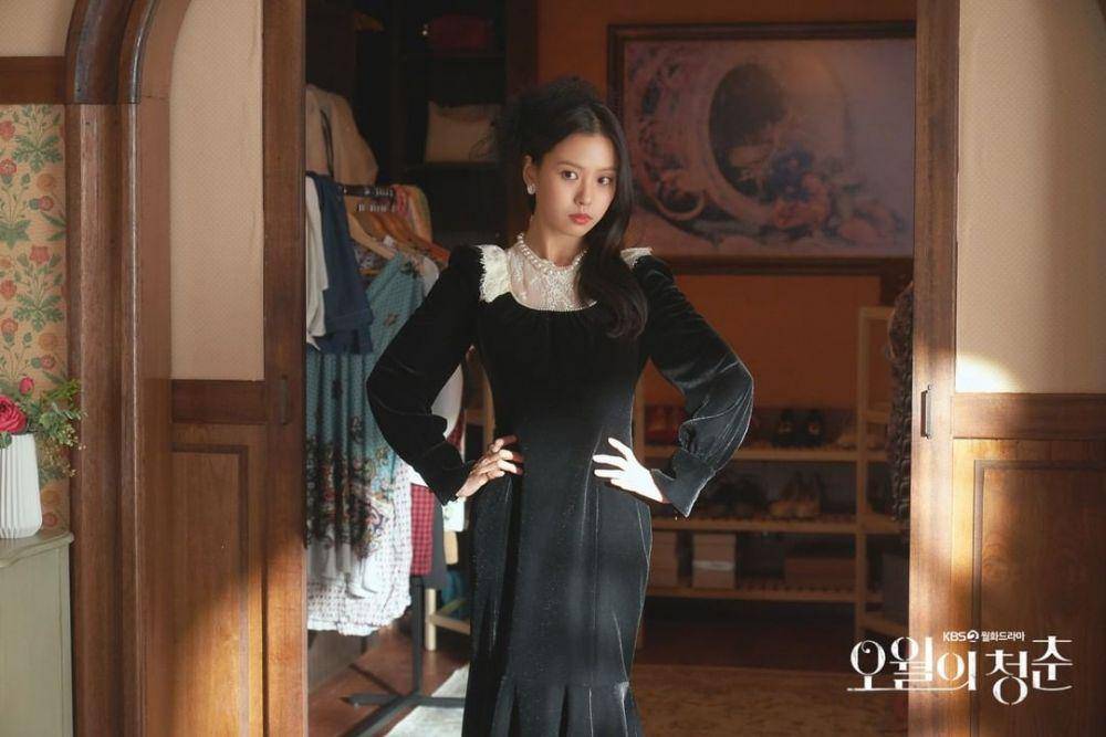 Outfit Youth of May (Instagram.com/kbsdrama)